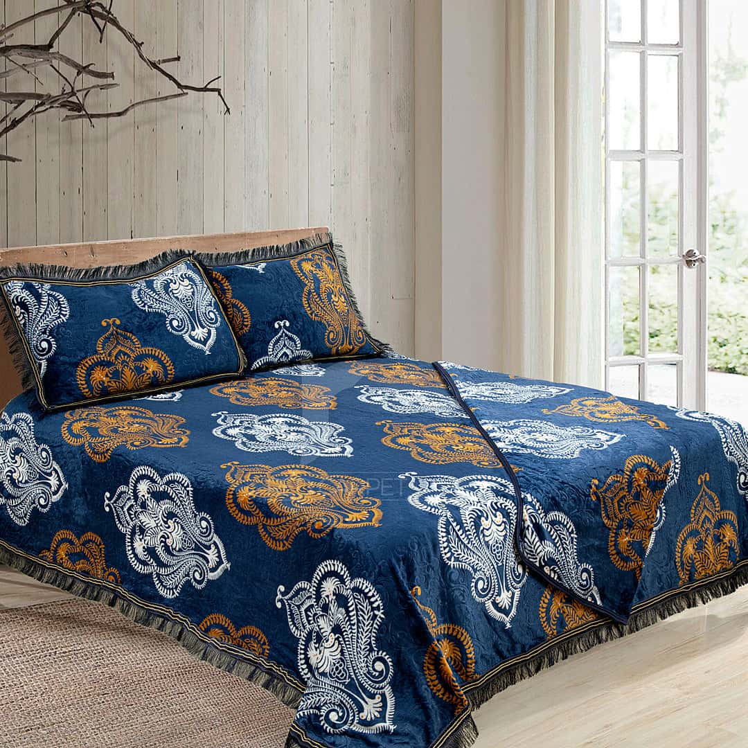 Redcarpet luxury 4 Pcs Embossed Blanket Set (Blue Paisley)