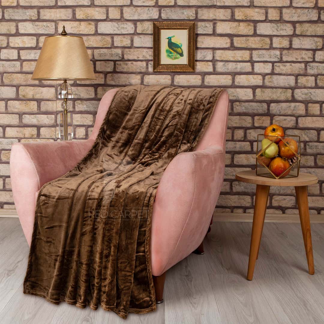 Solid fleece blanket (Dark Brown)
