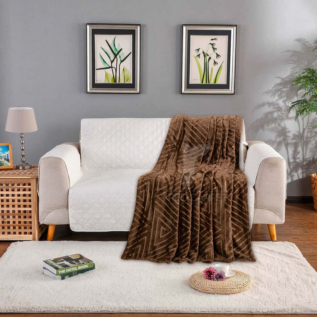 Triangle Embossed Fleece Blanket (Brown)