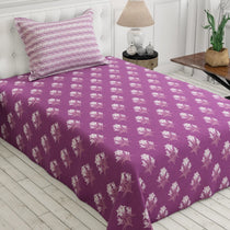 Magenta Floral Buti Xara Bed Sheet Set
