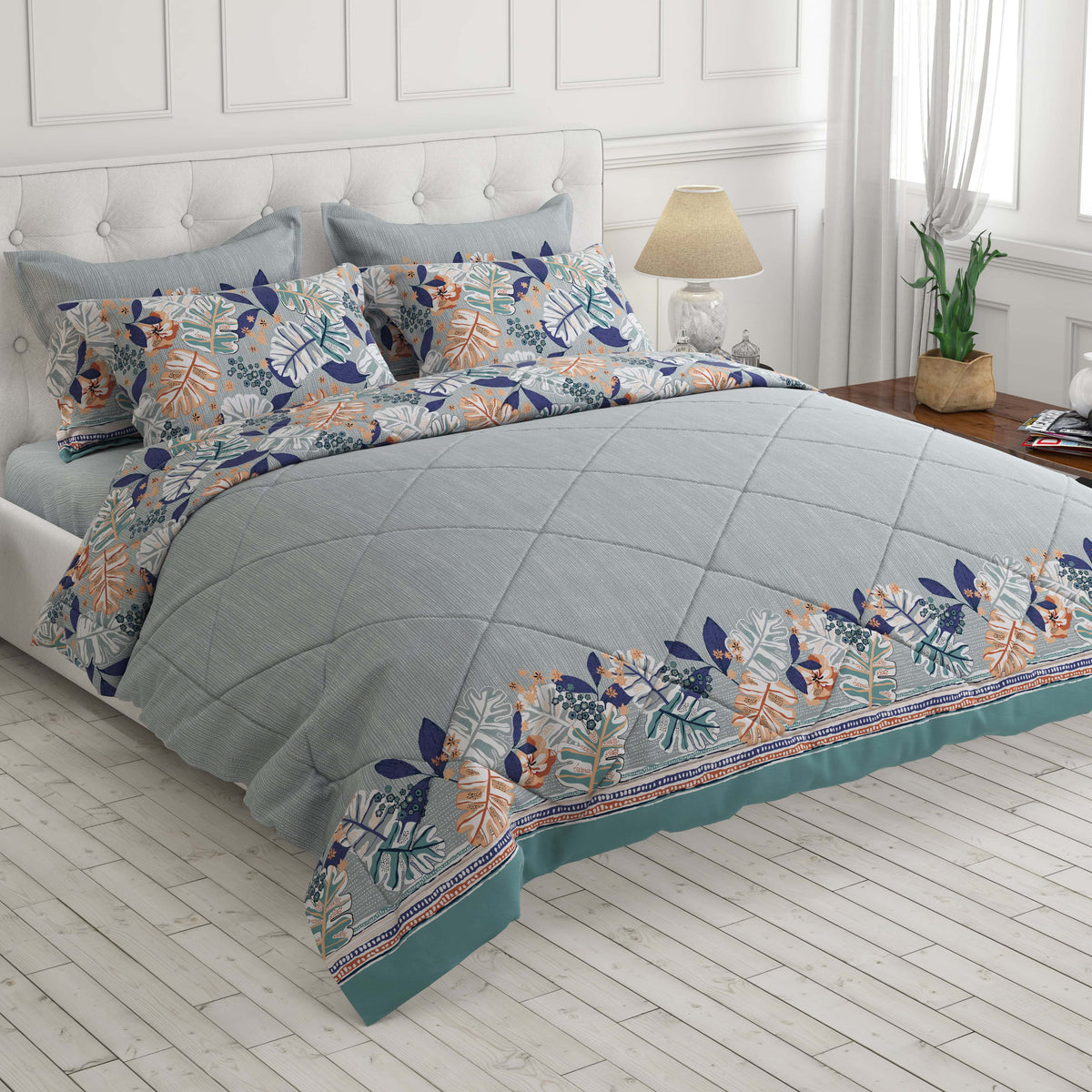 COASTAL FLORA SATEEN COMFORTER SET Secondary image