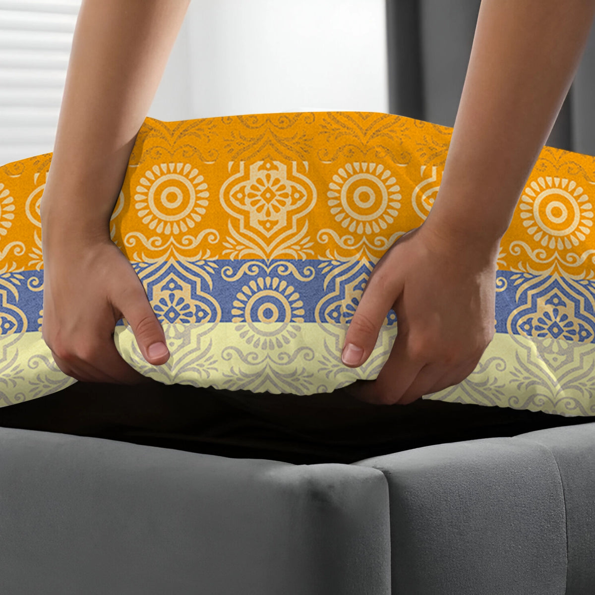 SUNSET MEDALLION STRIPES Xara Fitted Bed Sheet Set