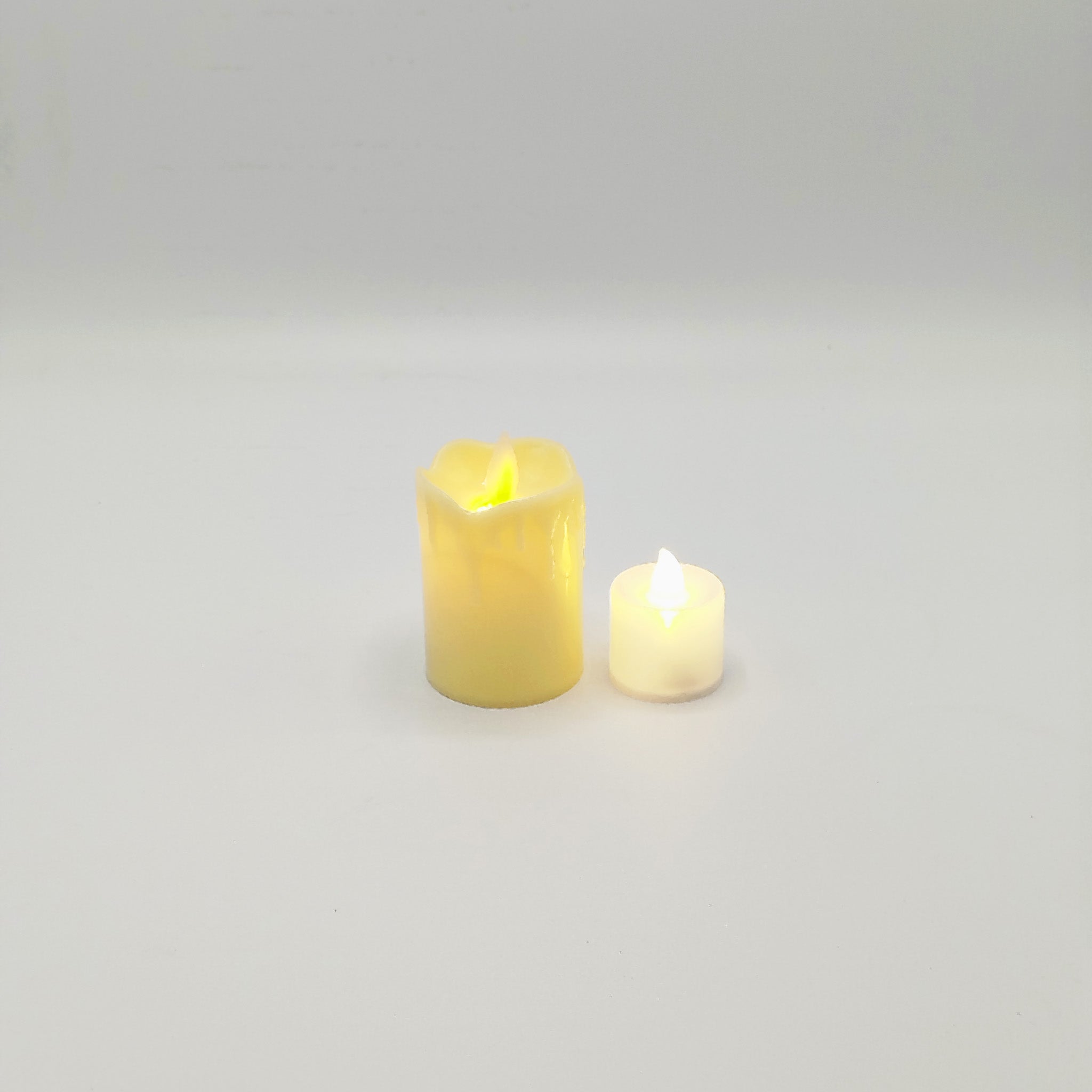 Realistic Flameless LED Tea Light - RHS-HD-TD-003