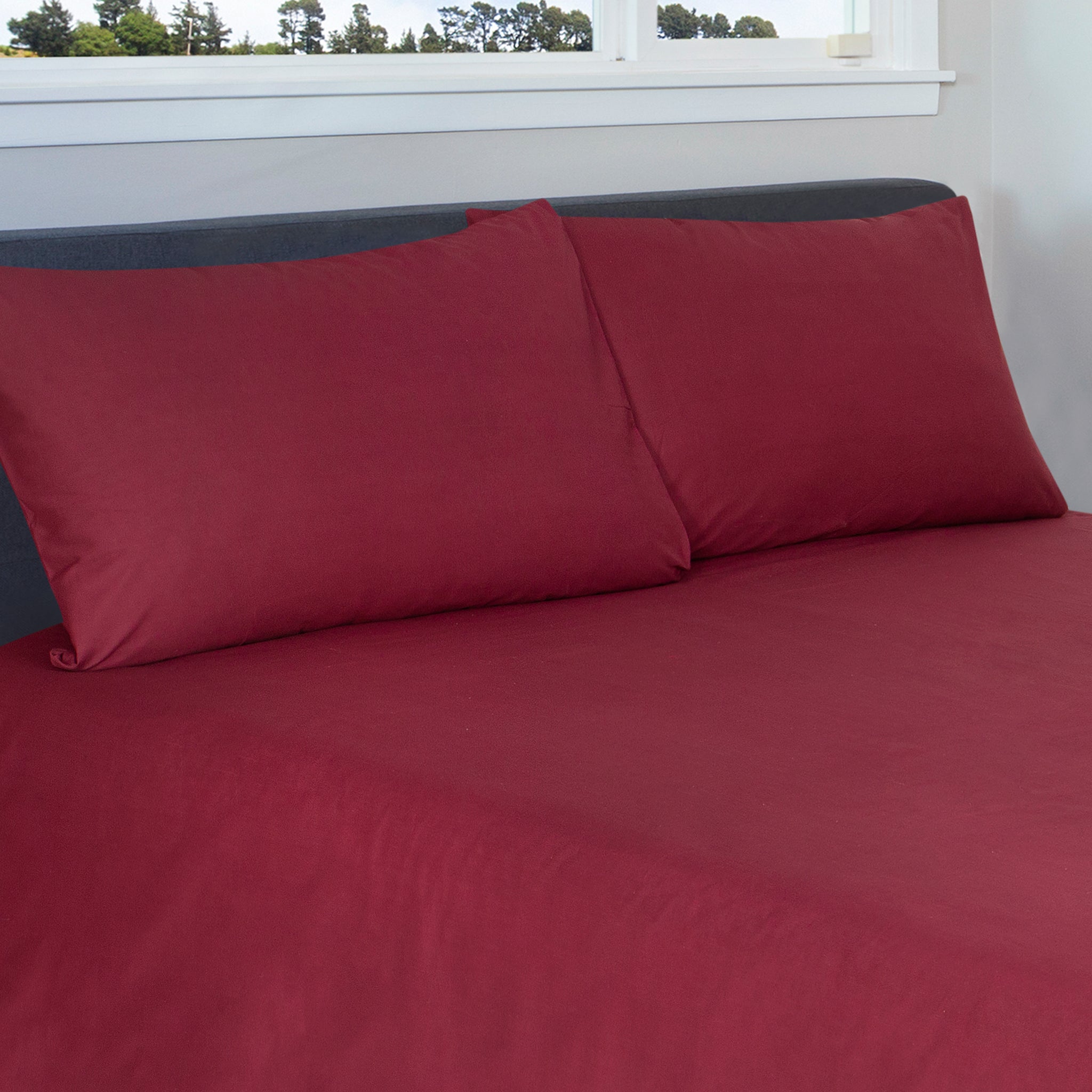 Cotton Percale dyed bedsheet (Maroon)