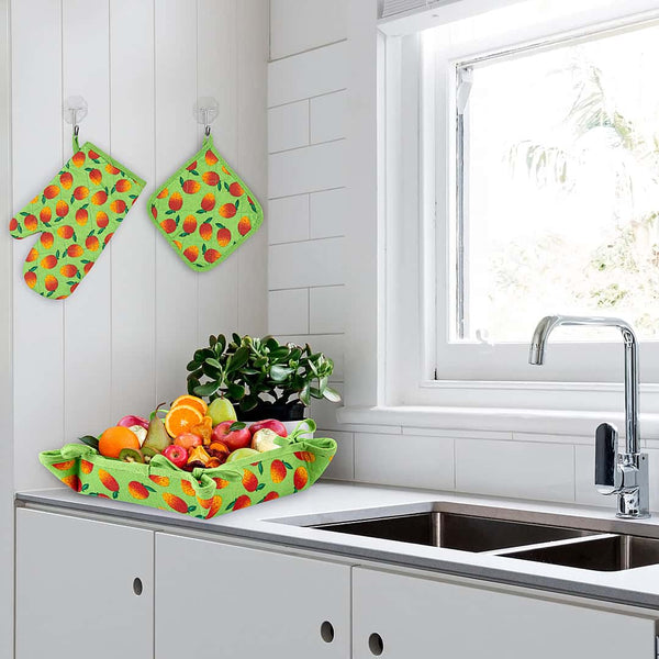 Kitchen Apron Quilted 6 Pcs Set (Strawberry)