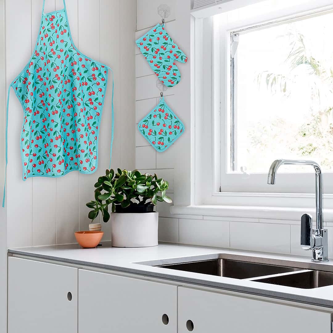 Kitchen Apron Quilted 6 Pcs Set (cherry) Main image
