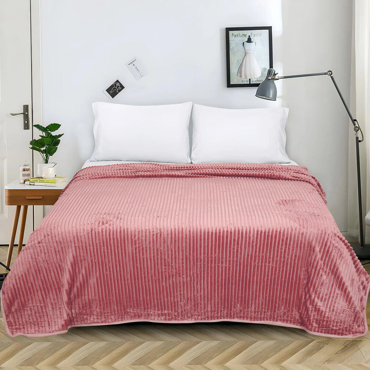 Linning Fleece Blanket (Baby Pink) Main image