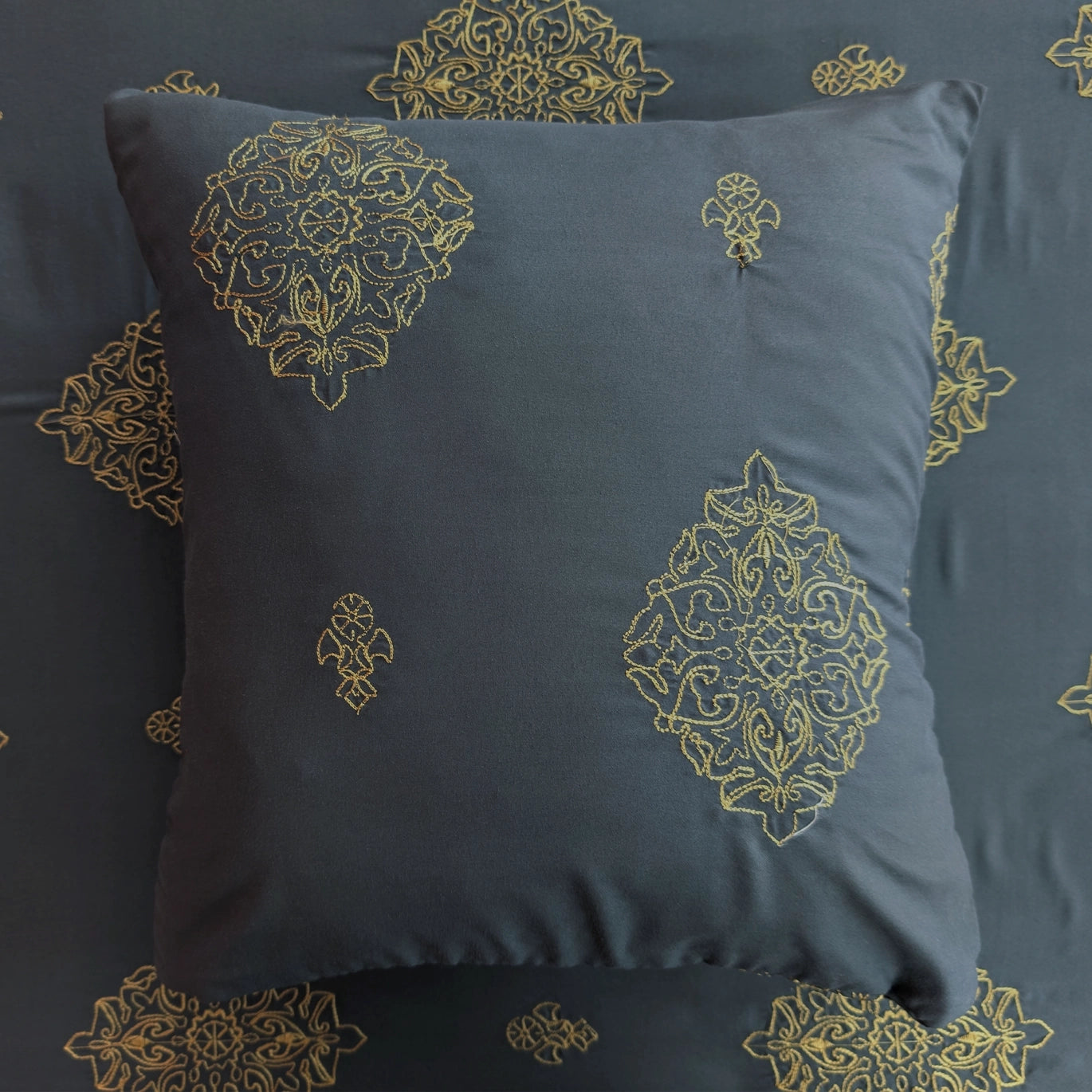 RHS 5 pcs Embroidered Bedsheet Set (Grey)