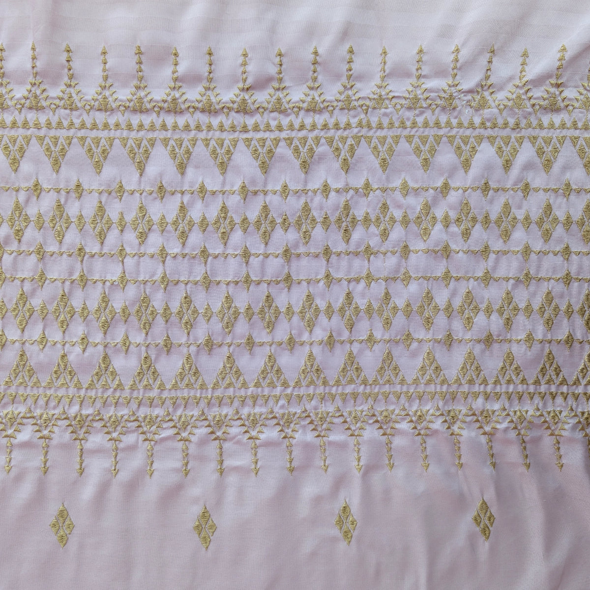 RHS 5 pcs Embroidered Bedsheet Set (Pink)