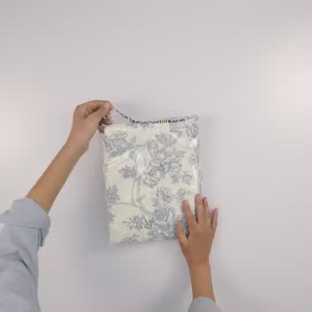 VINTAGE BLUE COTTON PERCALE BED SHEET