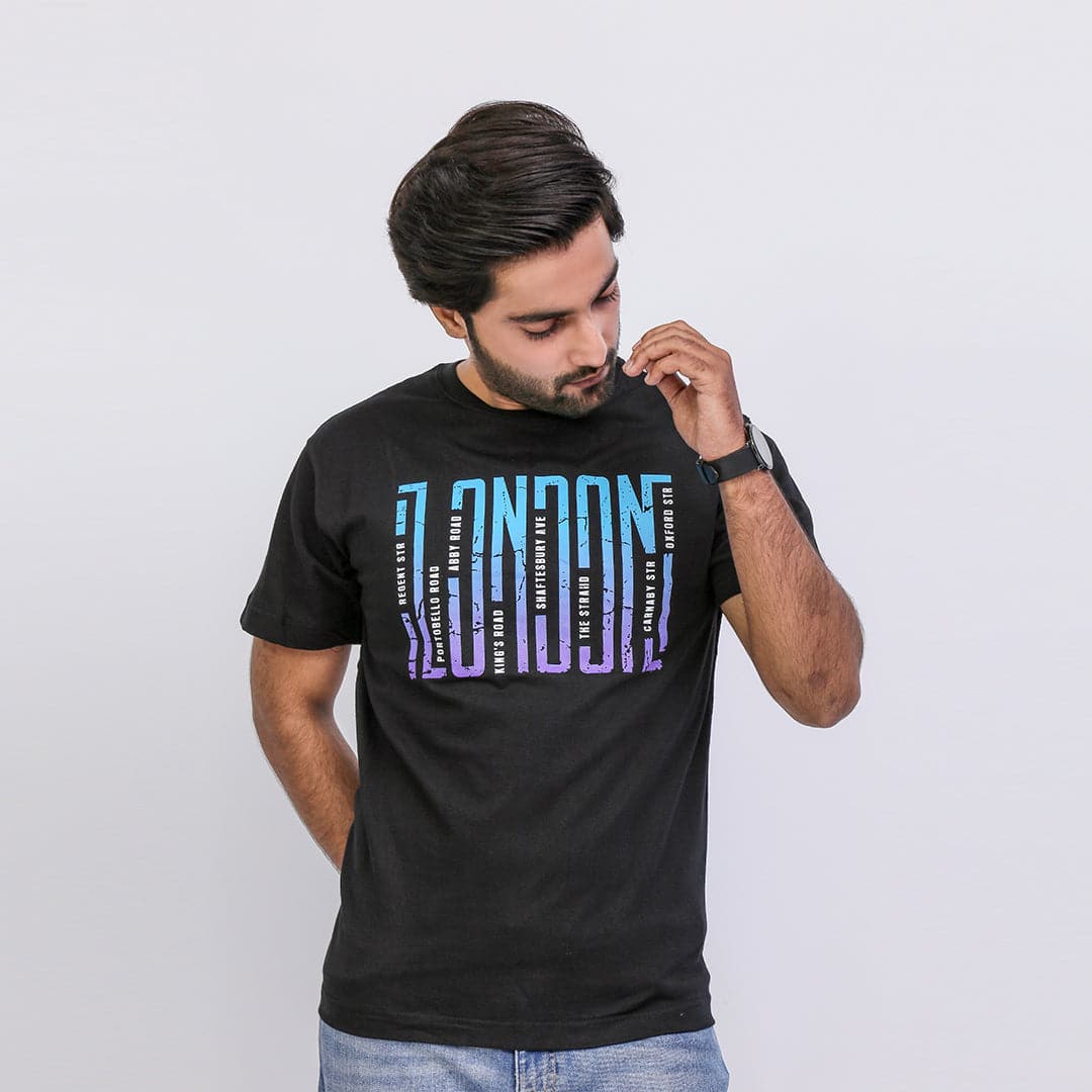 London city men’s graphic tee.