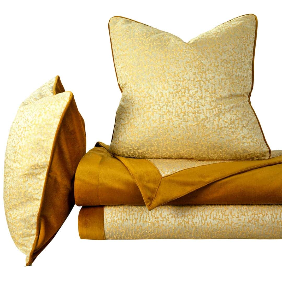 Turkish Velvet 4 PCs Bed Runner Set Secondary image